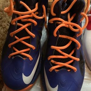 Crimson Lebrons gs size 4